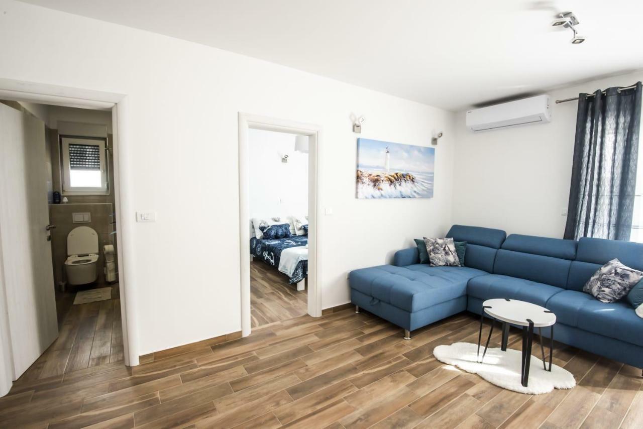 Blue Pearl Apartment Rogoznica  Exterior photo