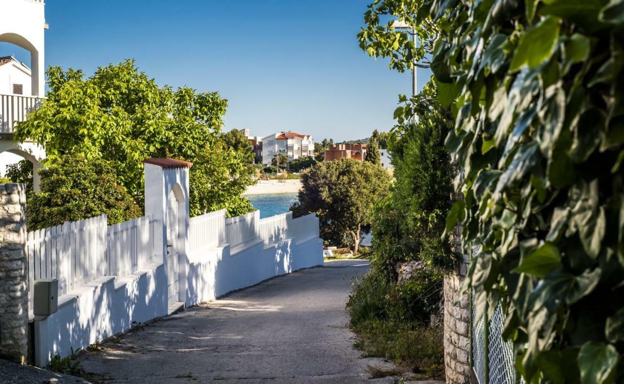 Blue Pearl Apartment Rogoznica  Exterior photo